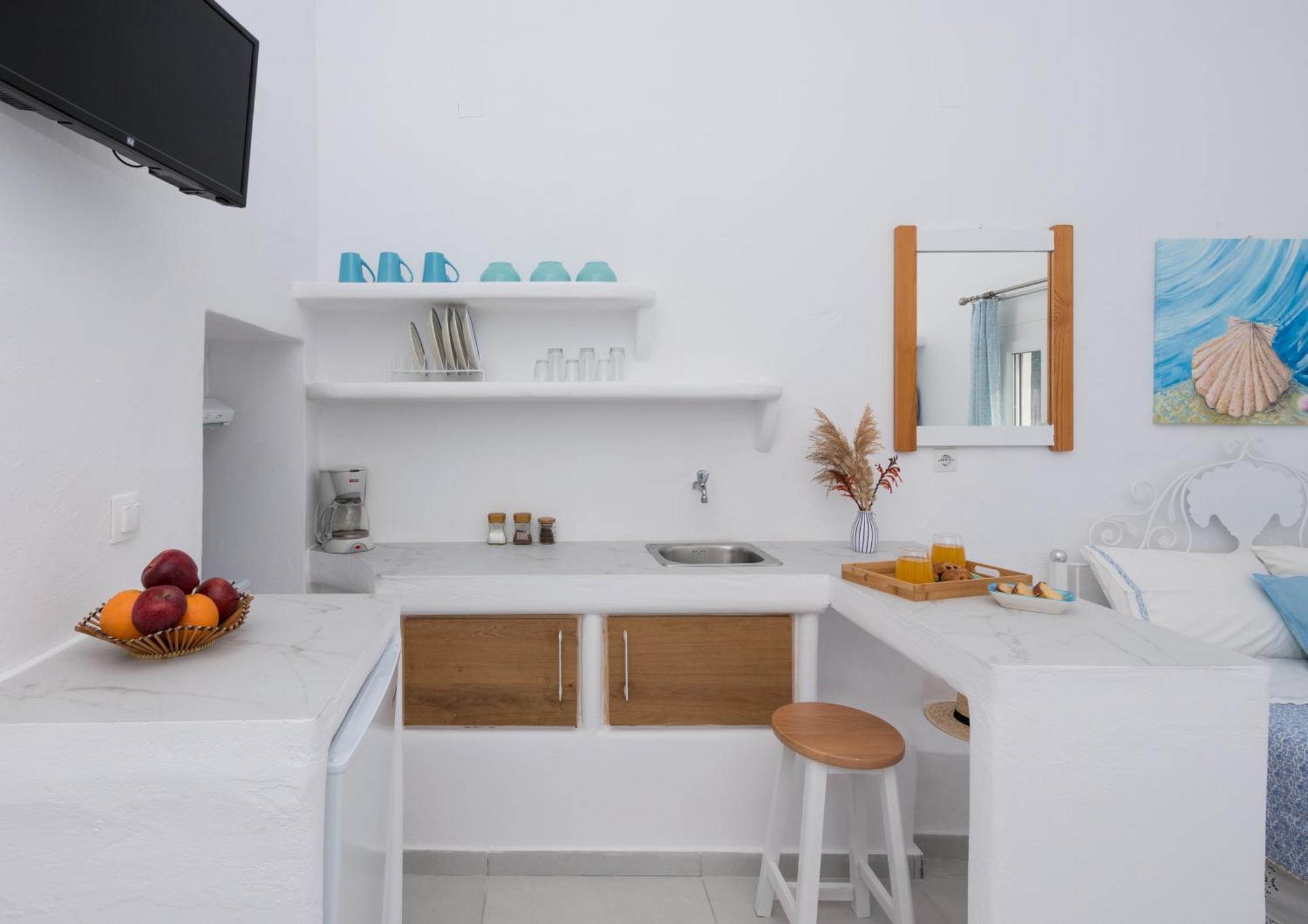 Sarantis Suites & Apartments Provatas 外观 照片