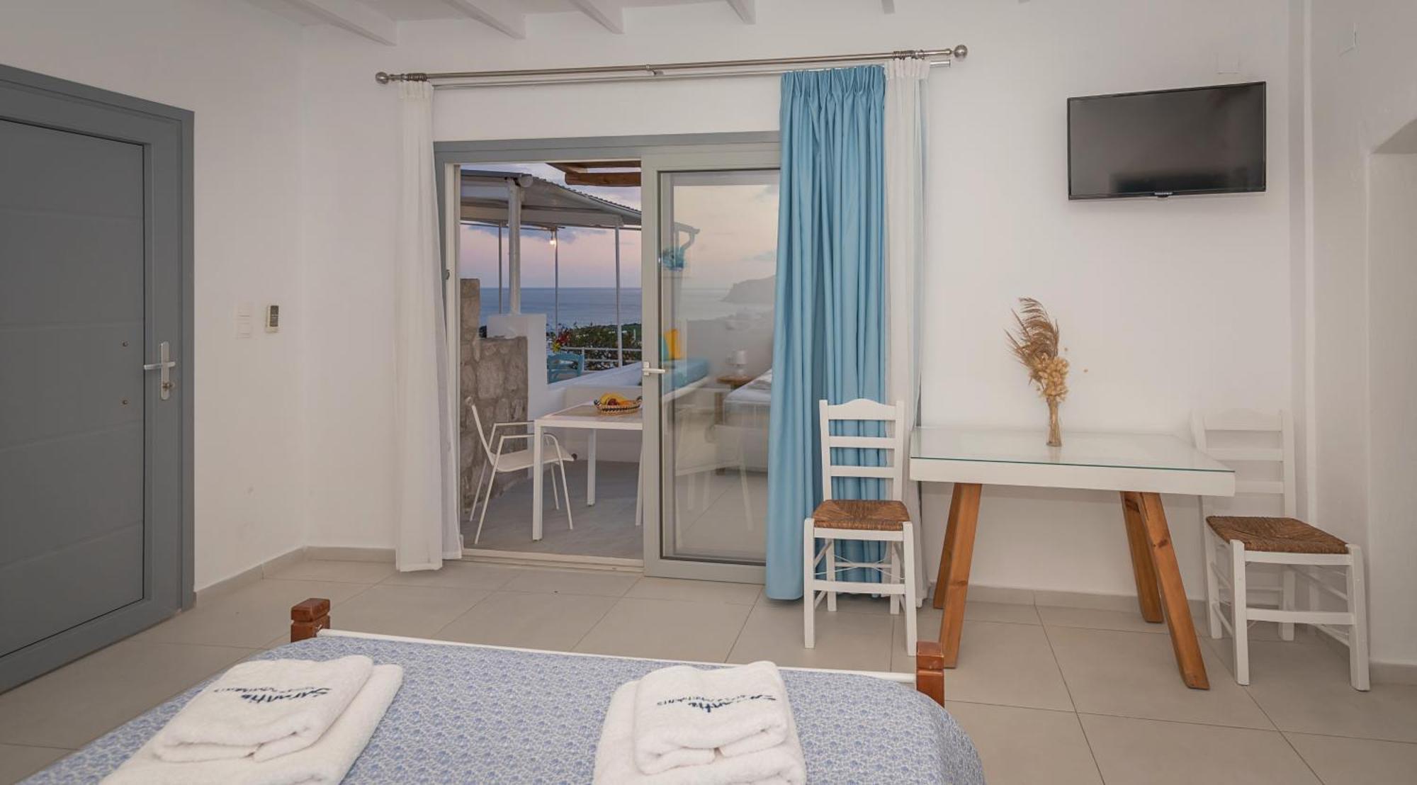 Sarantis Suites & Apartments Provatas 外观 照片